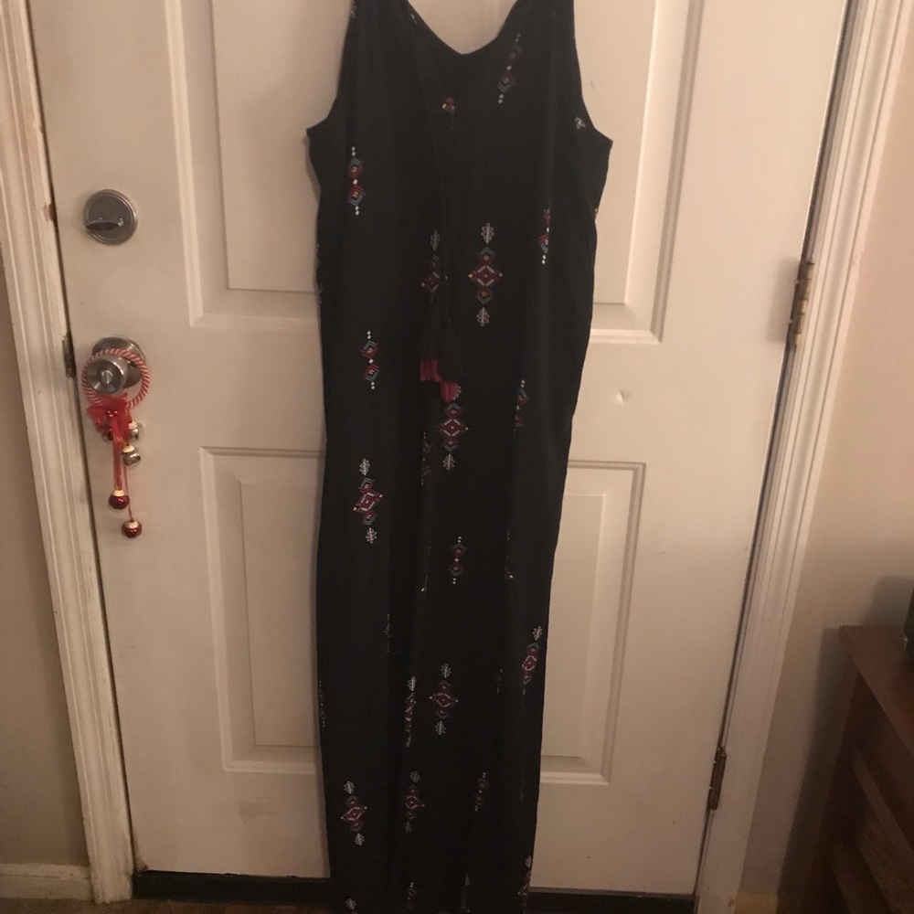 Xhilaration size Large. 100% Rayon
